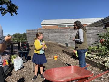 Volunteers chatting in the Abingdon Garden